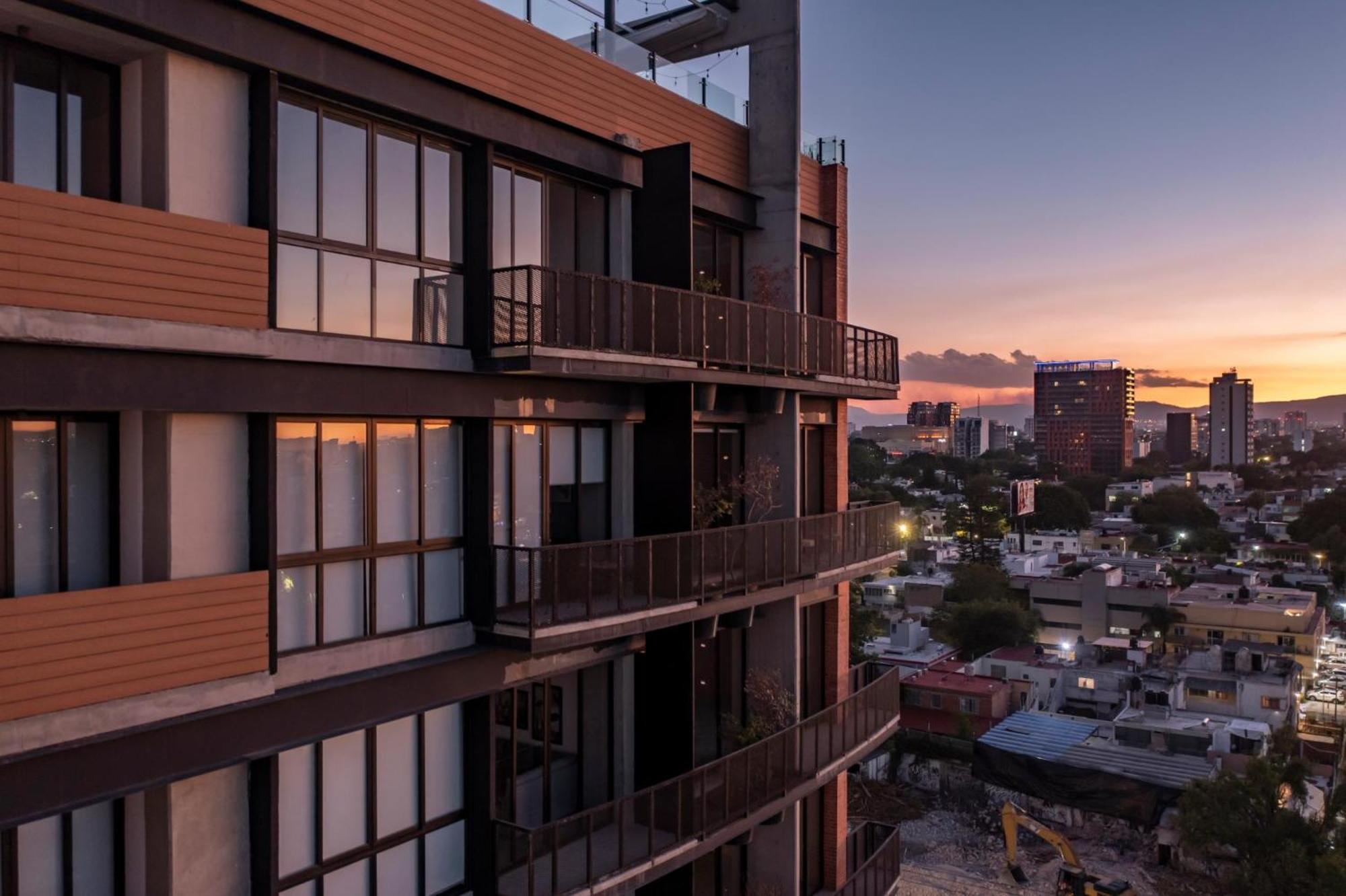 Loft In The Heart Of Americana, Have An Artsy Stay Guadalajara Exterior photo